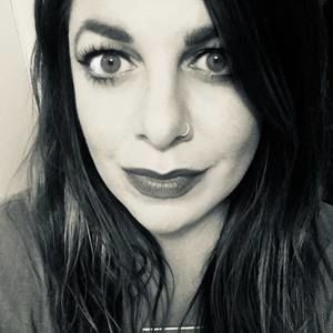 Meet your Posher, Jillian